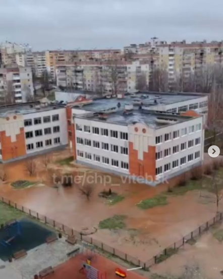 Водоснабжение восстановлено: работы по ликвидации последствий аварии на трубопроводе в районе СШ №40 Витебска велись всю ночь