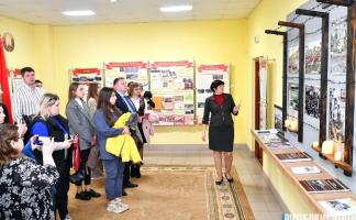 Более 1150 человек посетили в прокуратуре Витебска экспозицию, посвященную геноциду белорусского народа