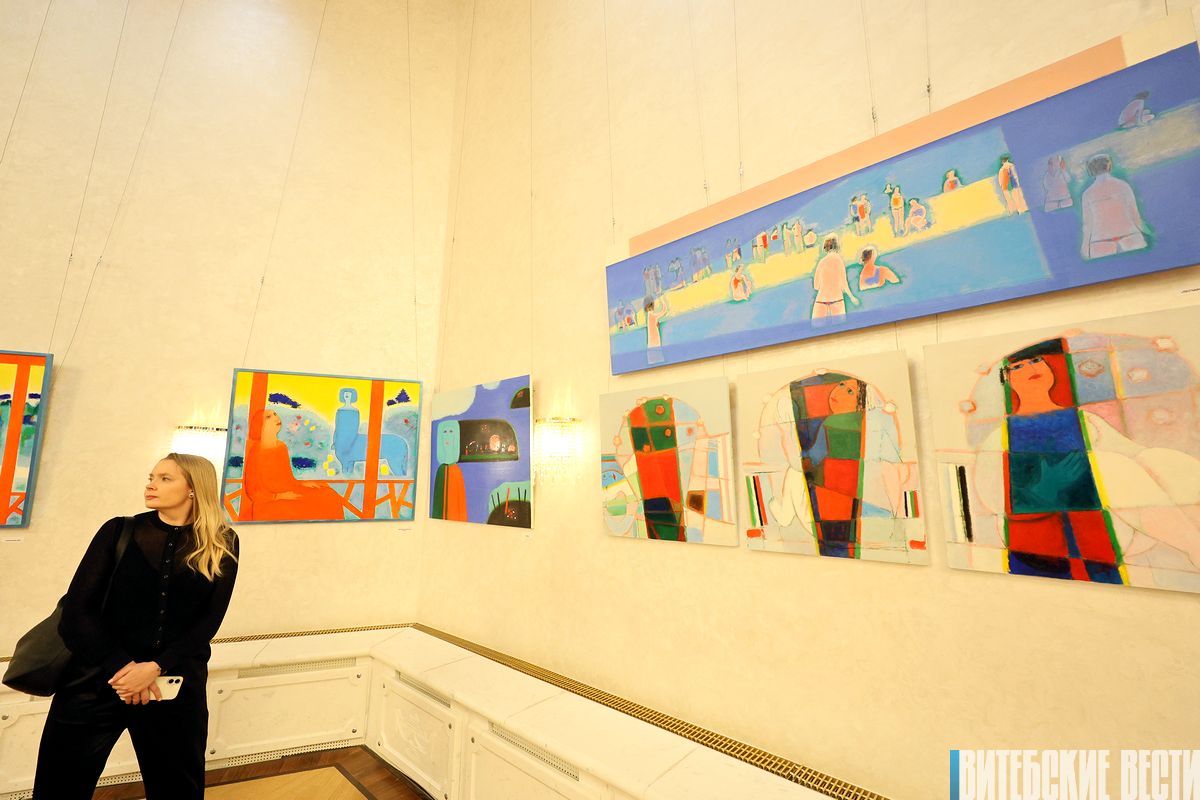 По сложившейся традиции художественной увертюрой форума танца стало открытие тематических выставок в фойе концертного зала «Витебск»