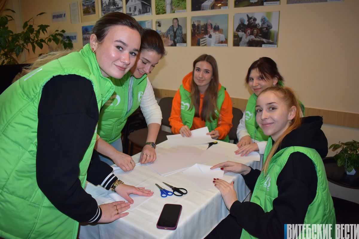 Более 50 волонтеров из числа студенческой и работающей молодежи Витебской области собрались на уникальной площадке в Браславе
