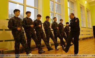 От строевой подготовки до футбола: как работает военно-патриотический клуб «Ника» в Сенно