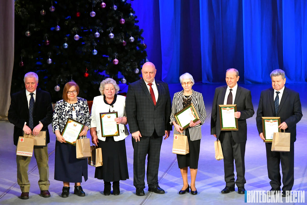 В Витебске дали старт республиканской новогодней благотворительной акции для пожилых людей 