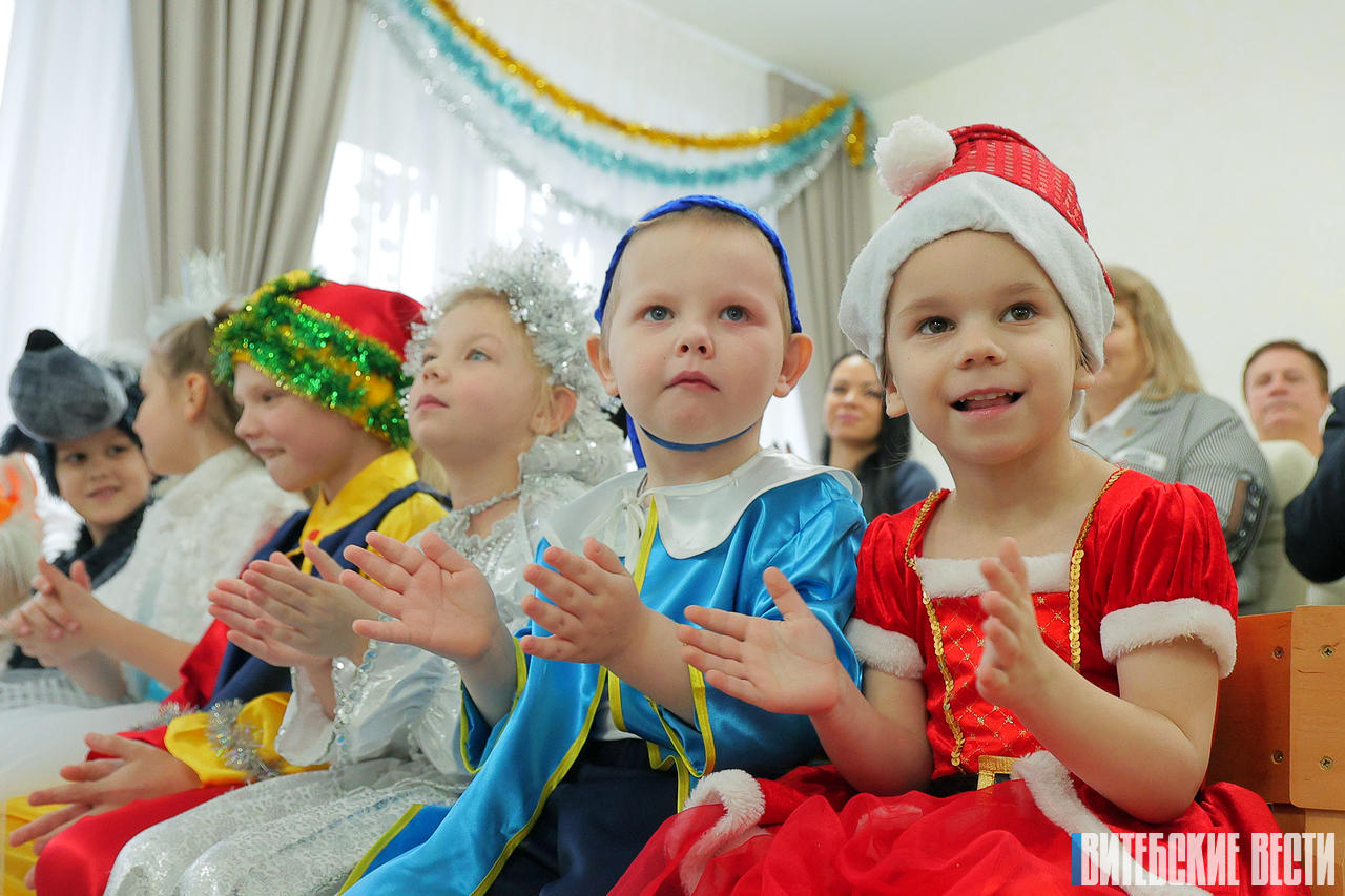 Благодаря РОО «Патриоты Беларуси» каждый ребенок в Витебском детском доме получил новогодний подарок