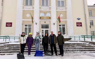 Витебские патриоты в борьбе со снегом. День второй