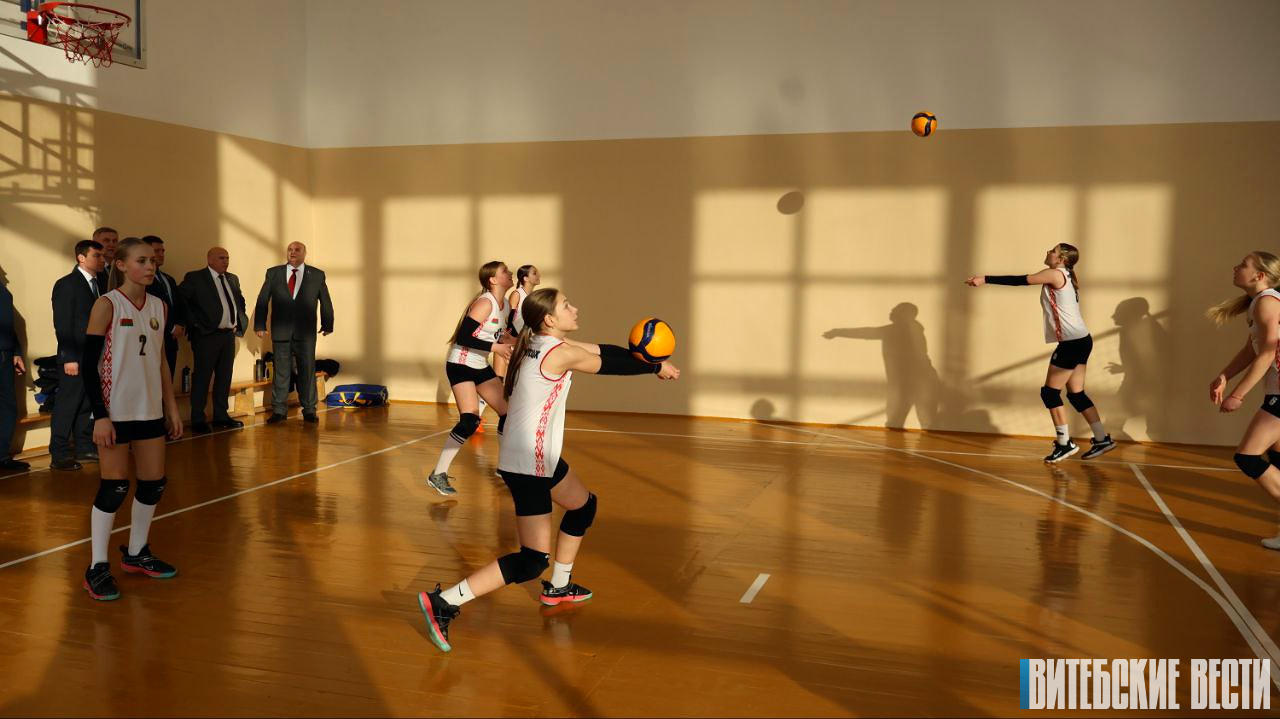 В Новополоцке после масштабной реконструкции распахнул свои двери физкультурно-оздоровительный комплекс «Изумруд»