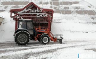 ЖКХ: на расчистке снега в регионе задействовано более 370 единиц техники и около 860 человек
