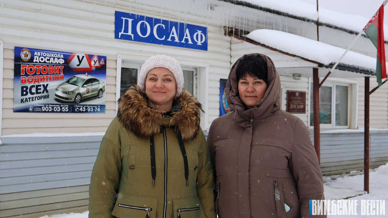 «Более терпеливые и спокойные»: как женщины-инструкторы из Полоцка учат водить авто