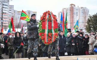 В Витебске более двух тысяч человек почтили память погибших в Афганистане