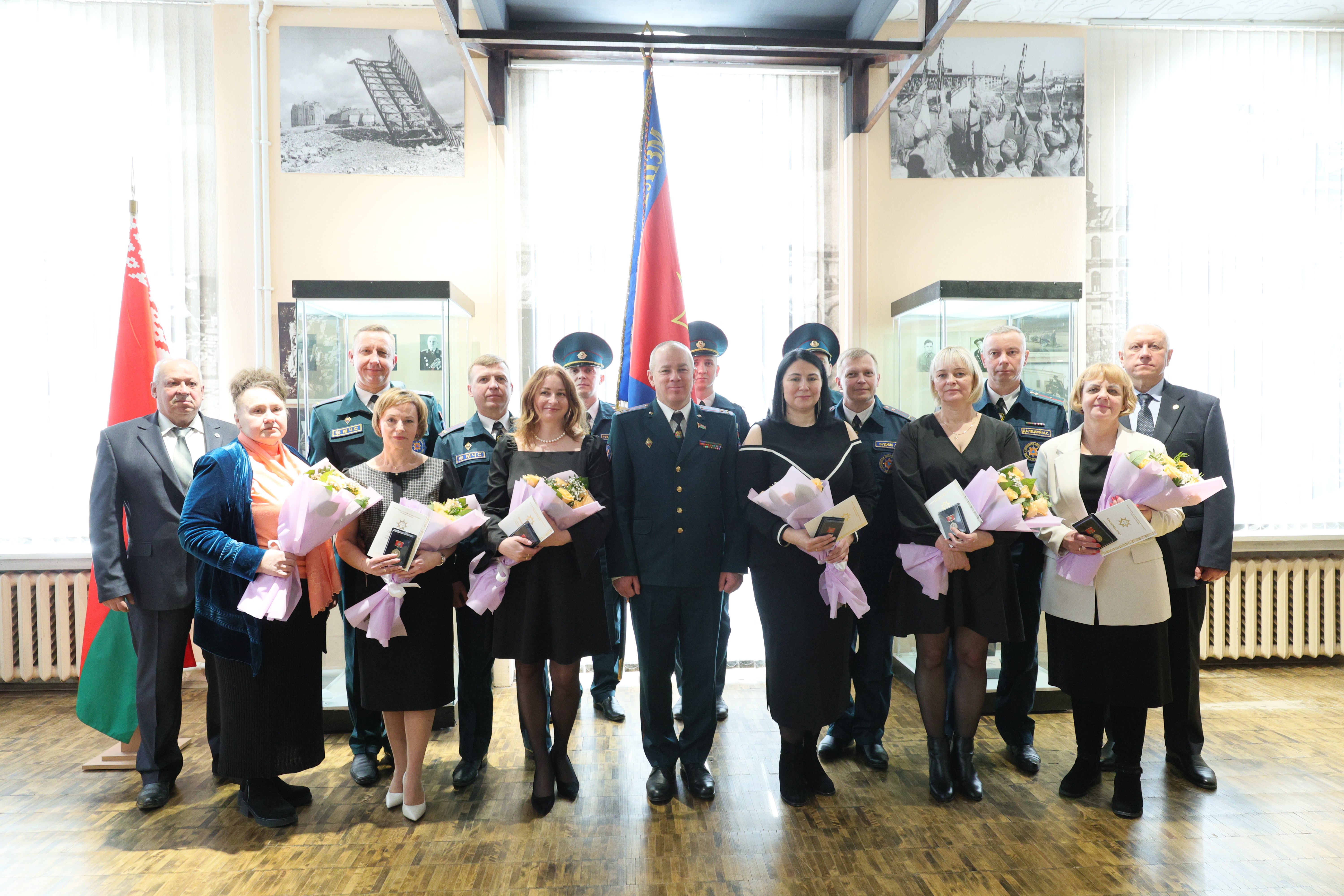 Офицеры-спасатели Витебщины удостоены государственных наград за мужественность и преданность делу
