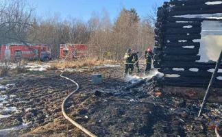 Первые весенние пожары в Витебской области: спасатели напоминают правила безопасности при сжигании мусора