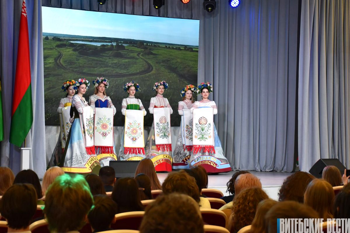 35 участников представляют Витебскую область в заключительном этапе республиканской олимпиады по иностранным языкам