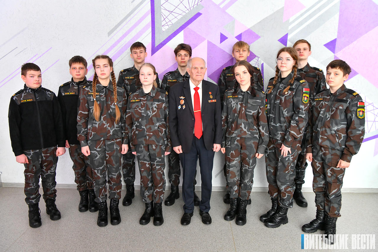 От «Звездочки» до «Звезды». Как в россонской школе воспитывают патриотов?