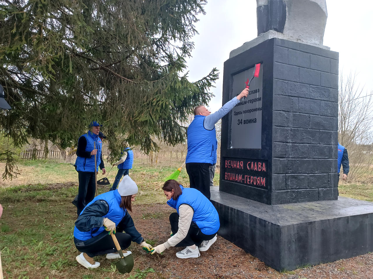 Коллектив Витебского центра стандартизации, метрологии и сертификации присоединился к Республиканскому субботнику