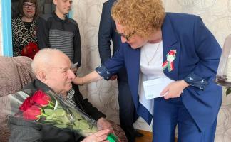  Анжелика Никитина поздравила ветеранов Великой Отечественной войны  в Верхнедвинском районе 