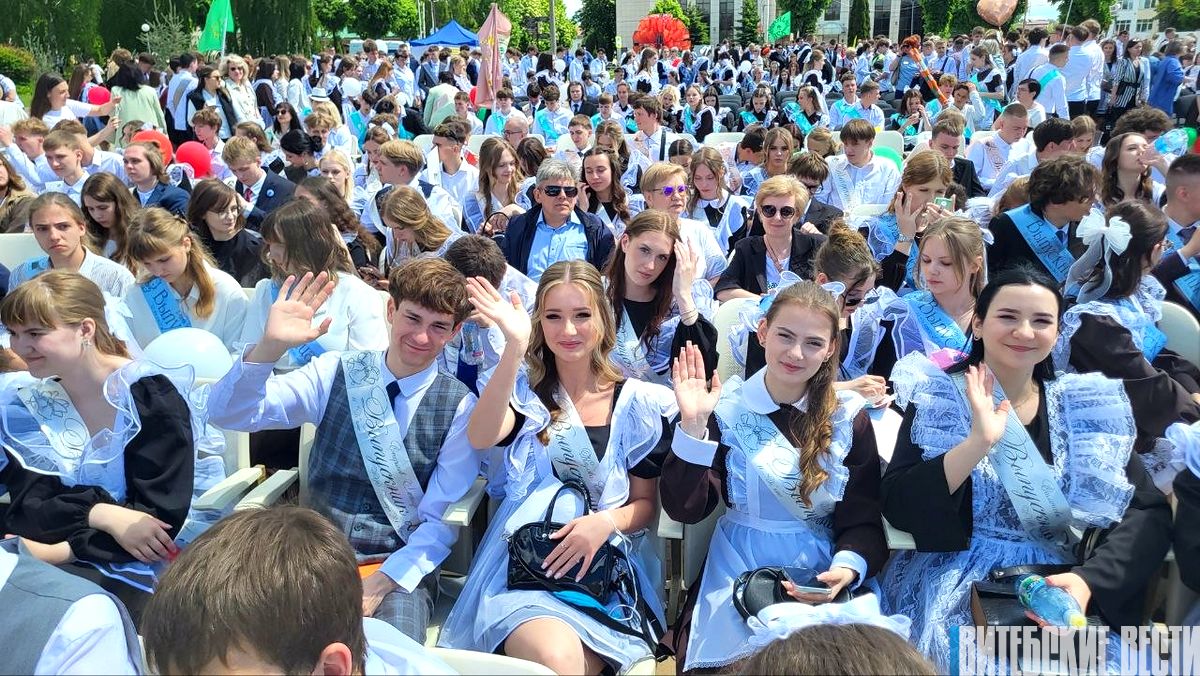 В школах Оршанского региона в этом году путевку во взрослую жизнь получают 714 одиннадцатиклассников