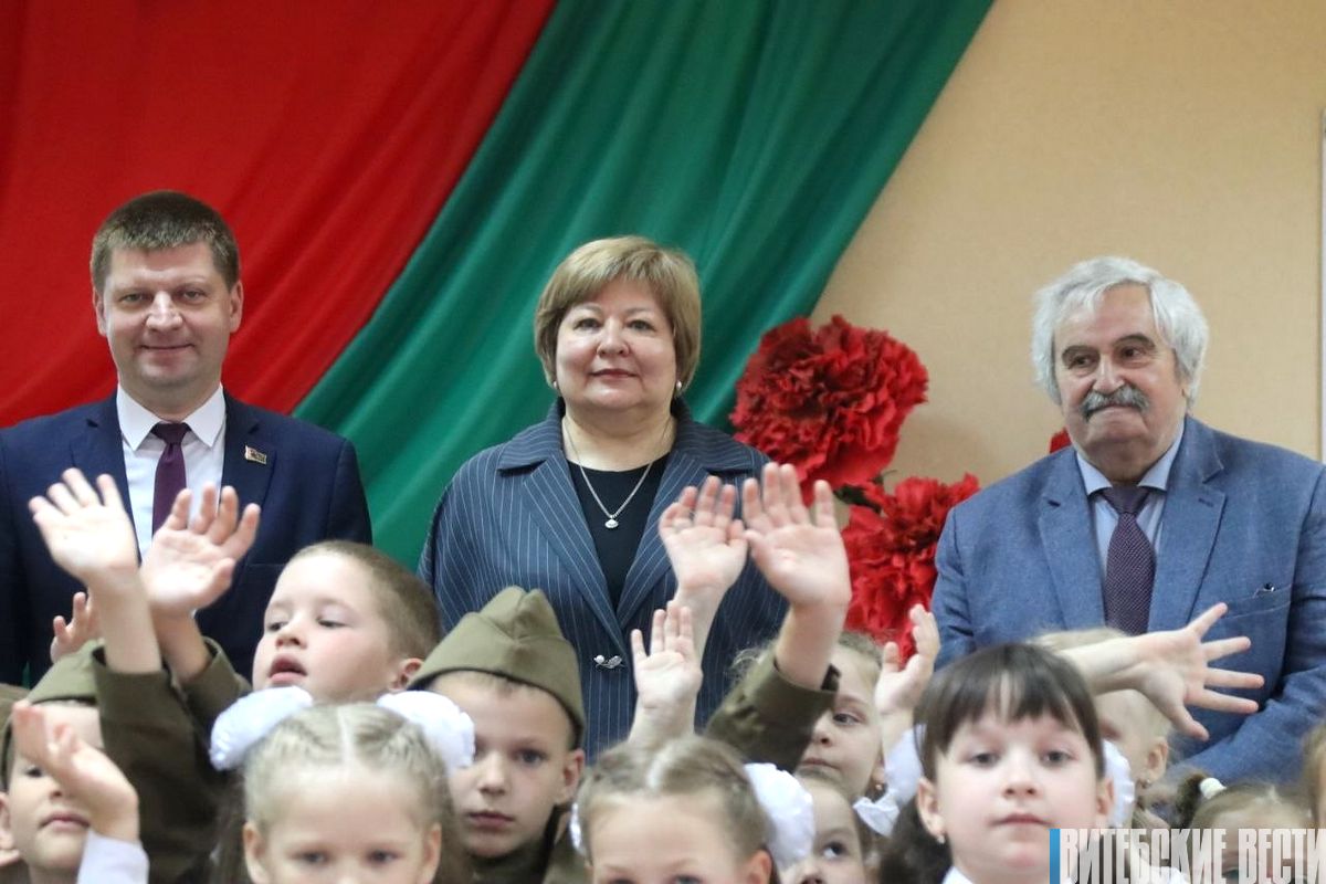 Памятная встреча. Внук Героя Советского Союза Ивана Христофоровича Баграмяна пообщался с дошколятами Первомайского района