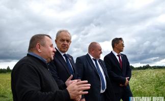 Игорь Сергеенко посетил Поставский район: в центре внимания – обращения граждан и ход кормозаготовки