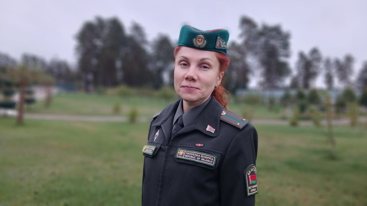 Многодетная мама лейтенант Вероника Шелюк служит в Полоцком пограничном отряде и воспитывает троих детей